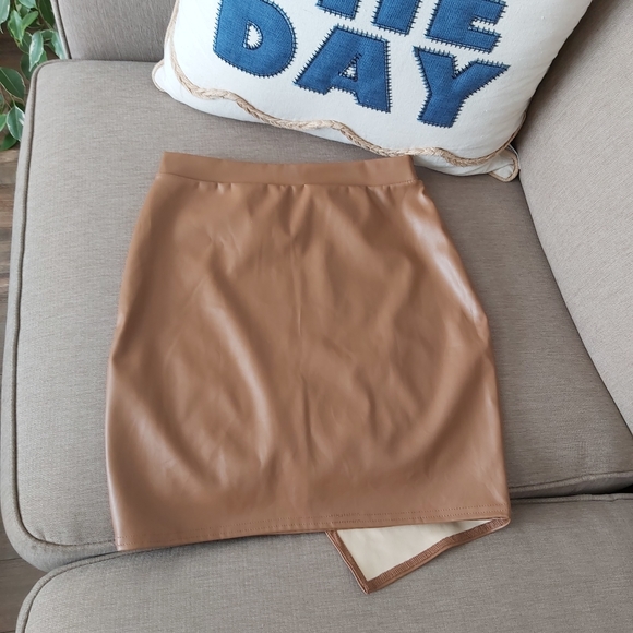 skirt vegan leather Pretty little thing - Picture 2 of 9